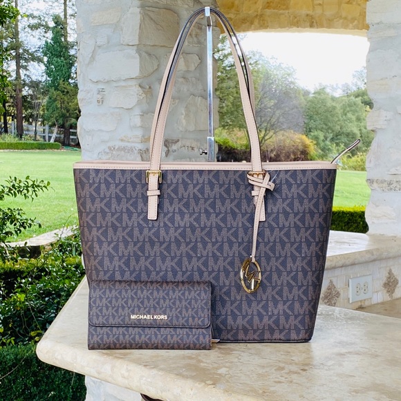 Michael Kors Handbags - NWT Michael Kors Jet set signature tote&wallet